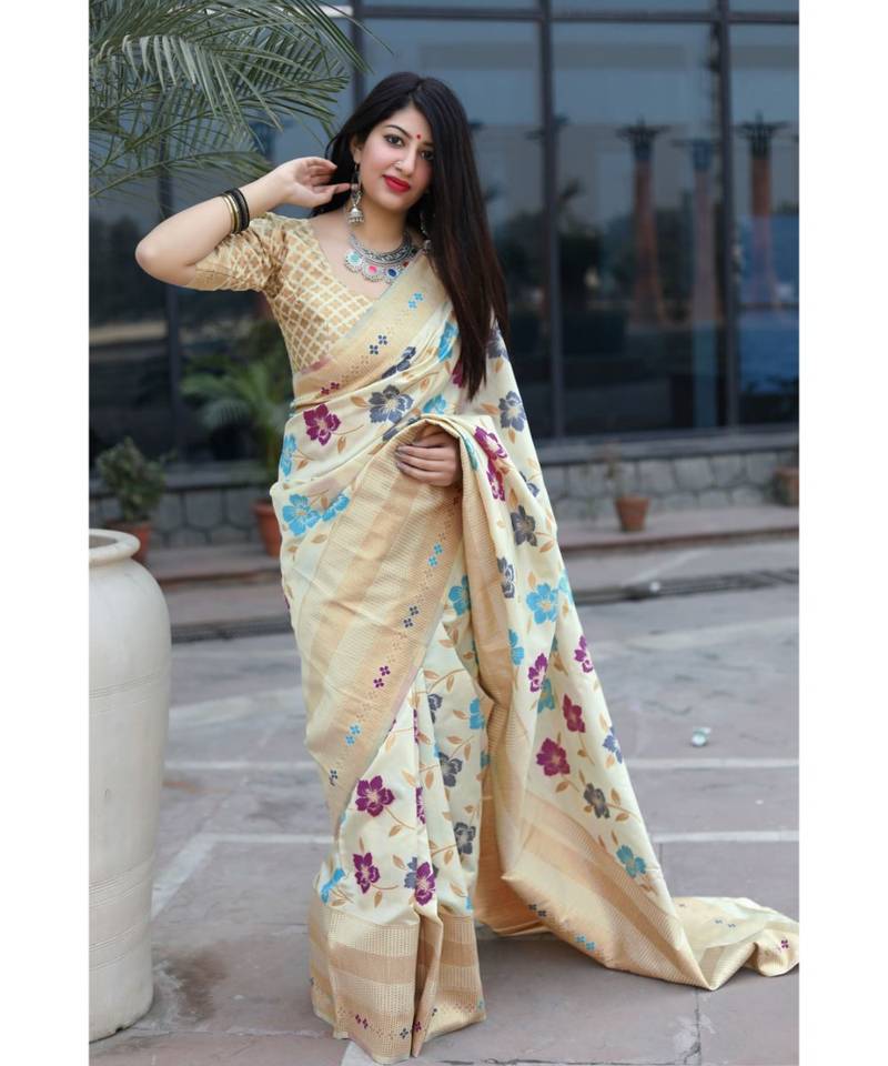 Cream Woven banarasi saree with blouse