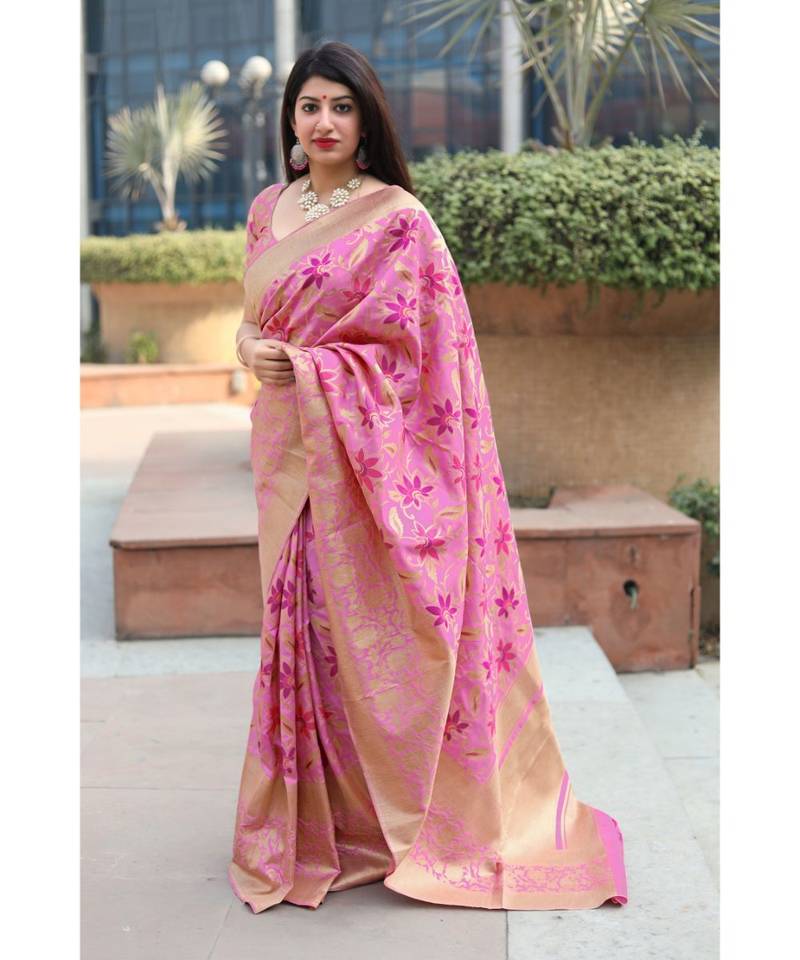 Pink Woven banarasi saree with blouse
