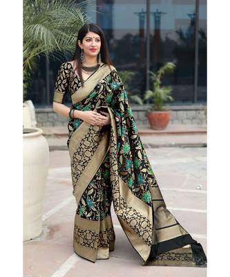 Black Woven banarasi saree with blouse 1