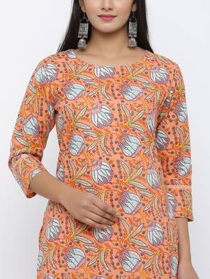 Women's  Peach Cotton Cambric Self Design Straight Kurta with Palazzo Set 4