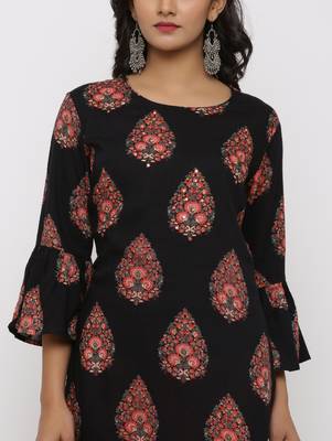 Women's Black Rayon Buta Print Straight Kurta 4