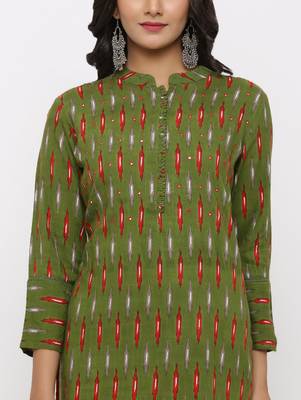 Women's Dark Green Rayon Ikat Print Straight Kurta 4