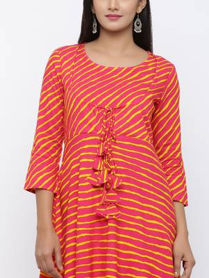 Women's Pink Rayon Leheriya Print Anarkali Kurta 4