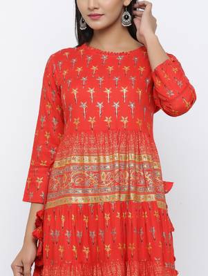 Women's Red Rayon Self Design Anarkali Kurta 4