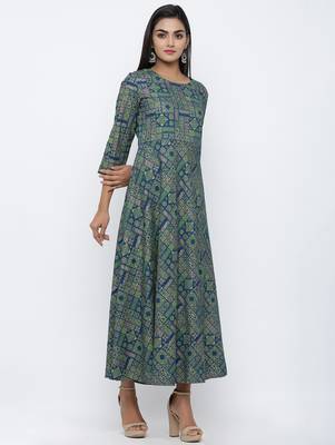 Women's Dark Green Rayon Self Design Anarkali Kurta 4