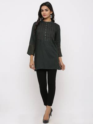 Women's Dark Green Rayon Applique Straight Tunic Kurti 5
