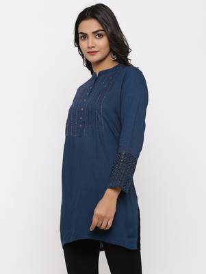 Women's Teal Rayon Applique Straight Tunic Kurti 2