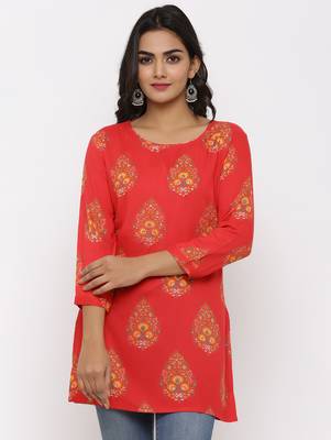 Women's Pink Rayon Buta Print Straight Tunic Kurti 1