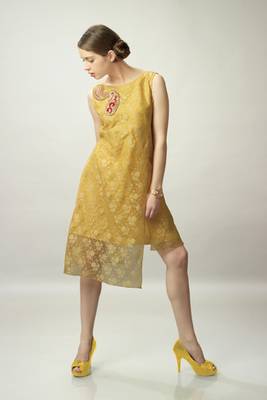 Yellow Net Jacquard Sleeveless Kurti 1