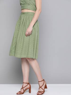 Olive Schiffli Buttoned Skirt 2