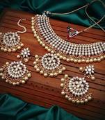 Wedding Wear Kundan Beaded Necklace Set With Mang Tikka