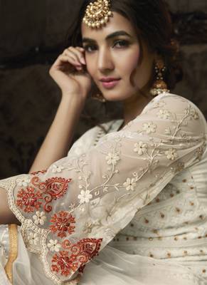 Ivory Lehenga Kameez With Dupatta 3