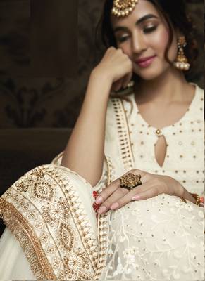 Ivory Lehenga Kameez With Dupatta 4