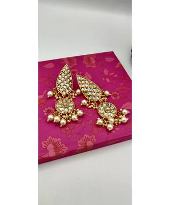 Gold Plated Kundan Classic Earrings 2