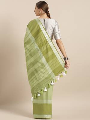 Light green plain linen saree with blouse 2