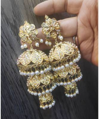 Kundan Pearl Gold Plated Jhumka Maang Tikka Set 2