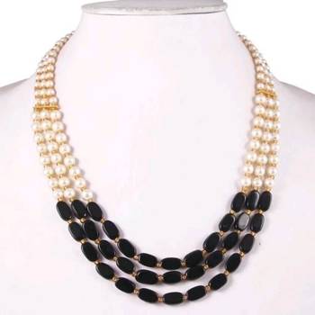 Black Pearl Necklaces 1