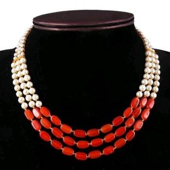 Maroon Pearl Necklaces 1