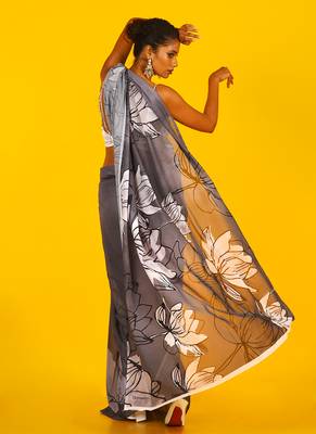 Monochrome Tulips Blended Georgette Digital Printed Saree 3