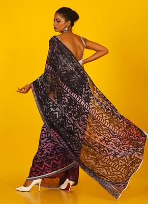 Pink Kitsch Ikkat Blended Georgette Digital Printed Saree 3