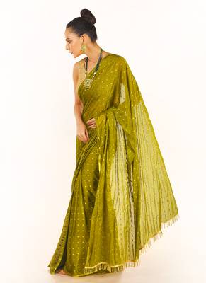 Green Colour Blended Chiffon Saree With Golden Fringe Lace Pallu 2
