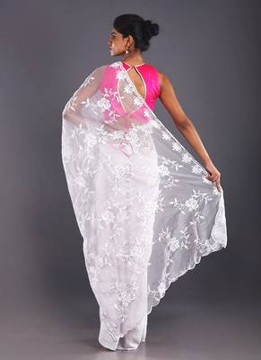 Grey Embroidered Organza Saree With Chiffon 3