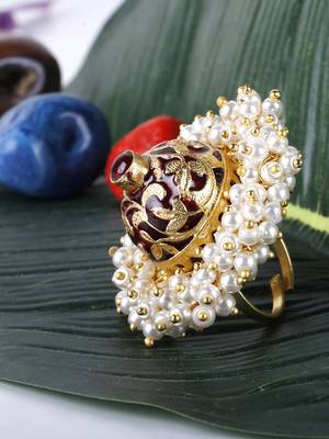 Maroon pearls rings 1