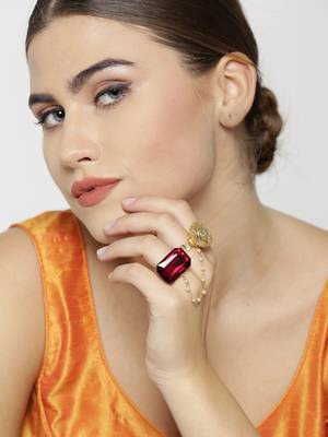 Red coloured stone rings 2