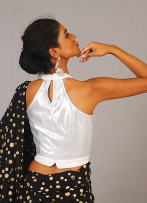 Silver Halter Blouse With Sequin Collar And Belt 3