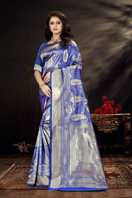 Royal Blue Woven Kanjivaram Silk Saree With Blouse 5