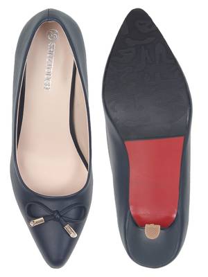 blue solid synthetic sandals 4
