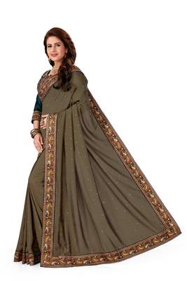 Beige Embroidered Silk Saree With Blouse 2