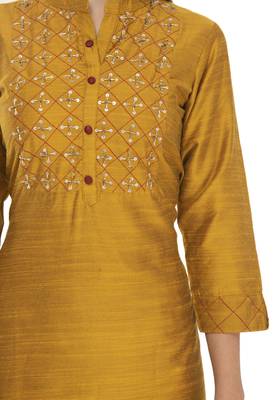 Womens Printed Straight Polly Silk Kurta 4
