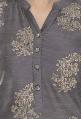 Womens Embroidered Straight Polly Silk Kurta 4