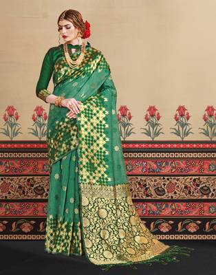 Green woven linen saree with blouse 2