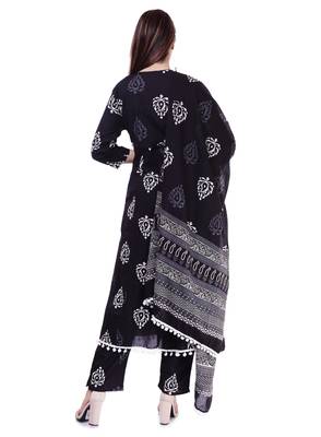 Black printed cotton kurtas-and-kurtis 3