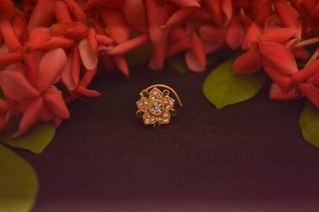 Designer Diamond Classic Green Nose Pin or Nose ring 2
