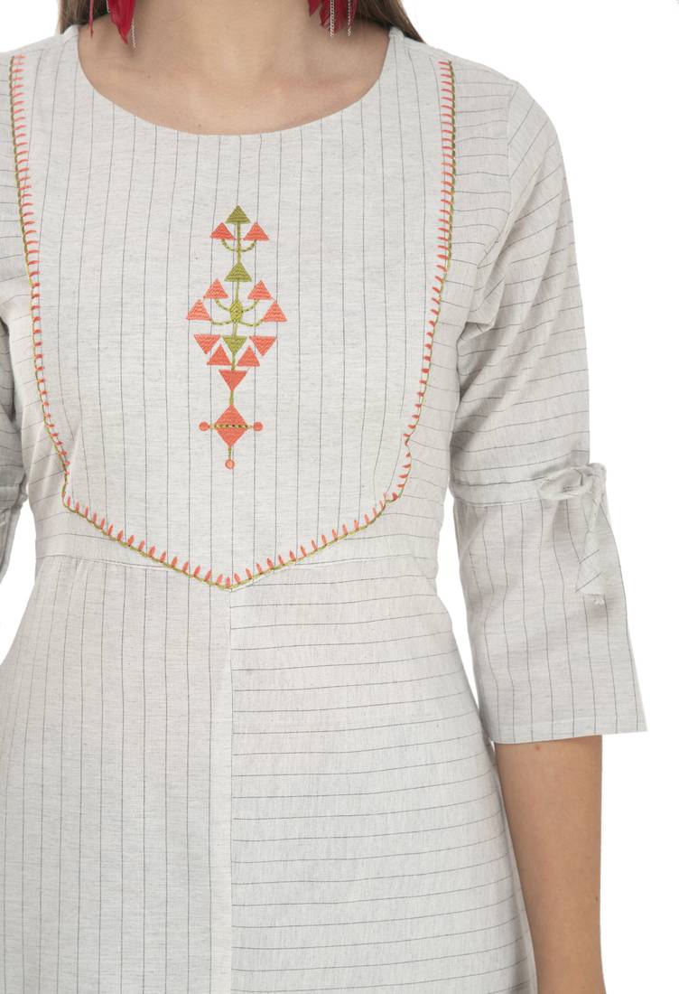 Lagi Womens Embroidered A-Line Kurta MRP24
