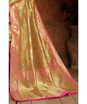 Gold woven blended silk kanchipuram saree with blouse 3