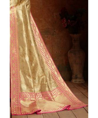 Gold woven blended silk kanchipuram saree with blouse 3