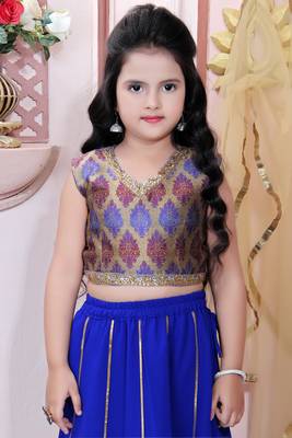 Gold Embroidered Brocade Lehenga Choli Dupatta 5