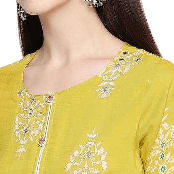 Green Green Printed & Embroidered Kurta with Skirt For Women 5