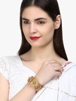 Gold Studs Bangles 3