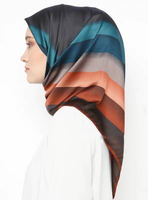 Women'S Daily Wear Smoothy Silk Printed Square Scarf Hijab  1