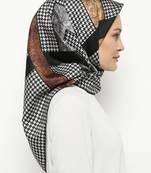 Women'S Festive Wear Printed Satin Silk Square Scarf