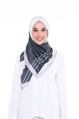 Women'S Casual Wear Satin Silk Printed Square Scarf Hijab 1