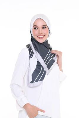 Women'S Casual Wear Satin Silk Printed Square Scarf Hijab 3