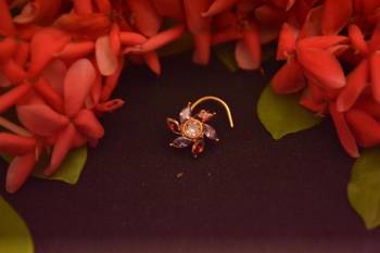 Gold diamond nose-ring 1