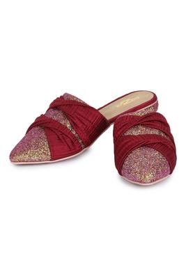 Beautiful  red slip on mules  4