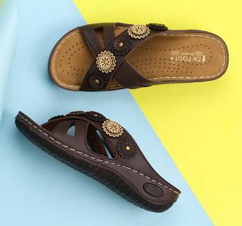 11068_Brown slip on  2